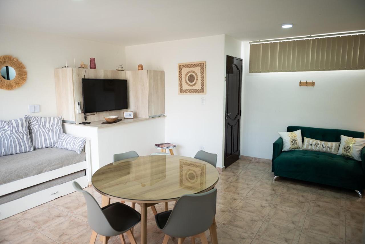 Luxury Apartment *
